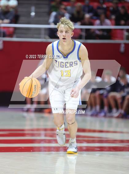 Thumbnail 3 in Woods Cross vs. Orem (UHSAA 5A Quarterfinal) photogallery.