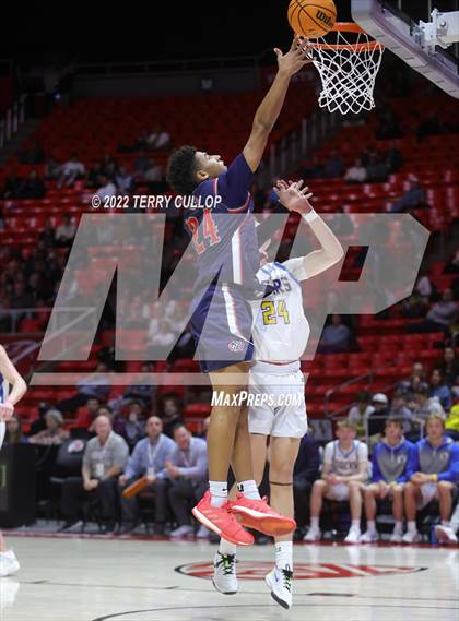 Thumbnail 2 in Woods Cross vs. Orem (UHSAA 5A Quarterfinal) photogallery.