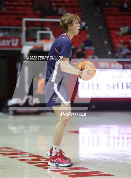 Thumbnail 2 in Woods Cross vs. Orem (UHSAA 5A Quarterfinal) photogallery.