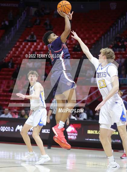 Thumbnail 2 in Woods Cross vs. Orem (UHSAA 5A Quarterfinal) photogallery.