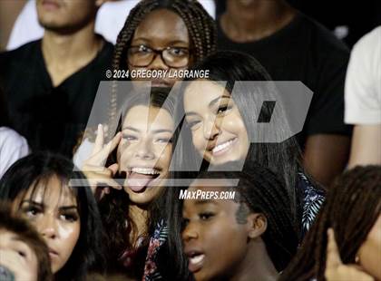Thumbnail 3 in Grand Prairie vs Keller Central photogallery.