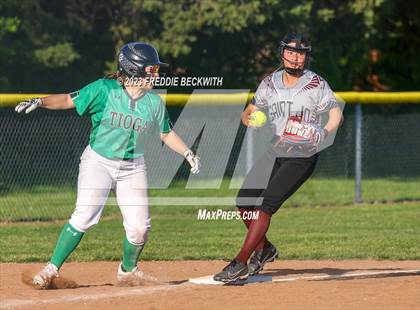 Thumbnail 2 in Saint Jo @ Tioga photogallery.