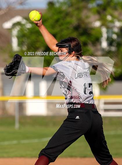 Thumbnail 3 in Saint Jo @ Tioga photogallery.