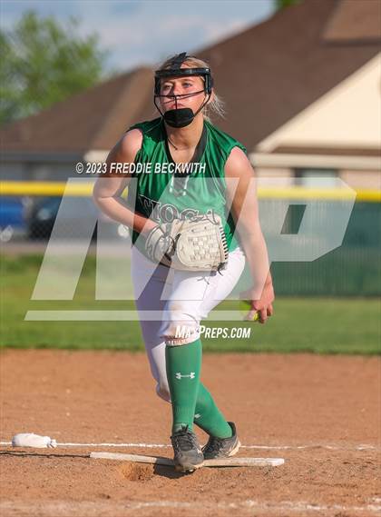 Thumbnail 1 in Saint Jo @ Tioga photogallery.