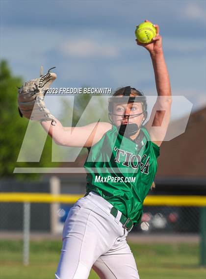 Thumbnail 1 in Saint Jo @ Tioga photogallery.