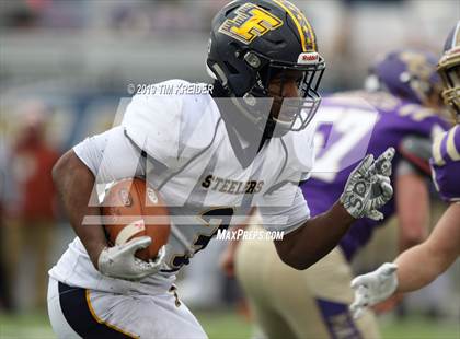 Thumbnail 3 in Bishop Guilfoyle vs. Farrell (PIAA 1A Final) photogallery.