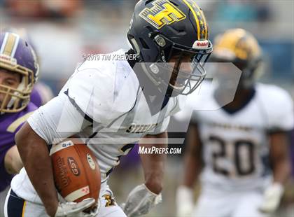Thumbnail 1 in Bishop Guilfoyle vs. Farrell (PIAA 1A Final) photogallery.
