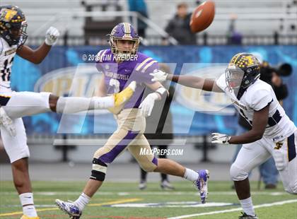 Thumbnail 3 in Bishop Guilfoyle vs. Farrell (PIAA 1A Final) photogallery.