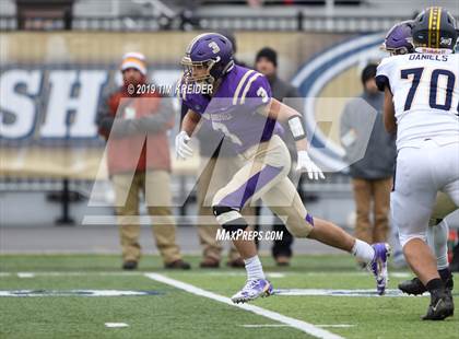 Thumbnail 3 in Bishop Guilfoyle vs. Farrell (PIAA 1A Final) photogallery.