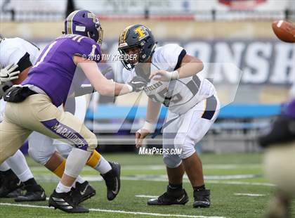 Thumbnail 1 in Bishop Guilfoyle vs. Farrell (PIAA 1A Final) photogallery.