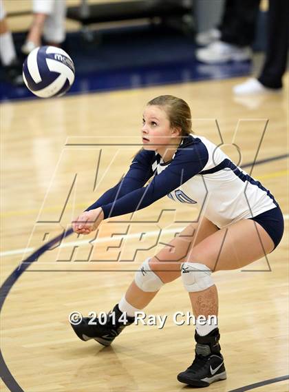 Thumbnail 2 in Regis Jesuit @ Valor Christian photogallery.