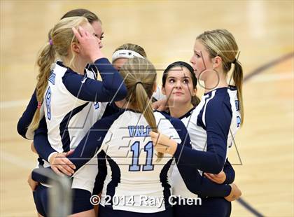 Thumbnail 3 in Regis Jesuit @ Valor Christian photogallery.