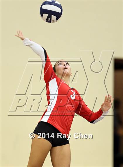 Thumbnail 2 in Regis Jesuit @ Valor Christian photogallery.