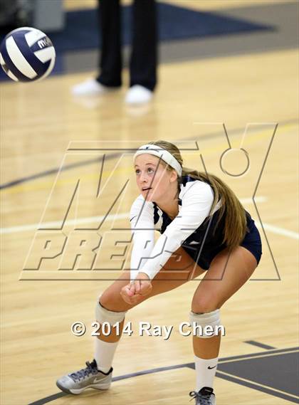 Thumbnail 2 in Regis Jesuit @ Valor Christian photogallery.