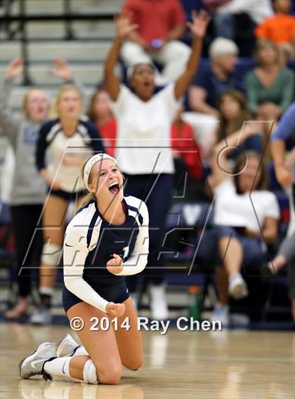 Thumbnail 3 in Regis Jesuit @ Valor Christian photogallery.