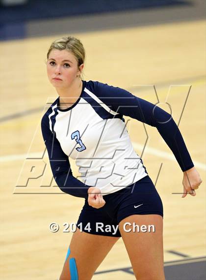 Thumbnail 3 in Regis Jesuit @ Valor Christian photogallery.