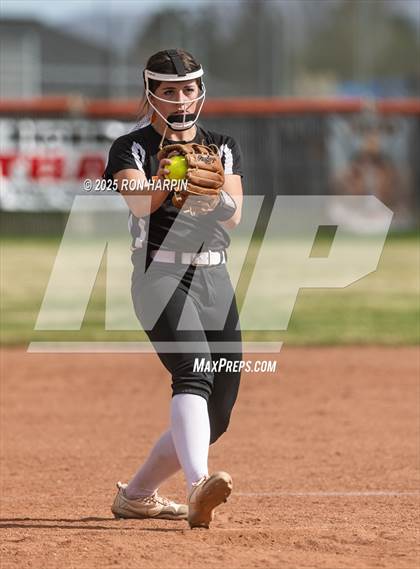 Thumbnail 3 in Spanish Springs @ Douglas photogallery.
