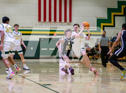 Thumbnail 1 in Newbury Park @ Moorpark photogallery.