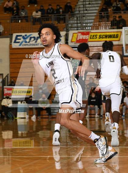 Thumbnail 1 in Link Academy vs. Jesuit (Les Schwab Invitational) photogallery.