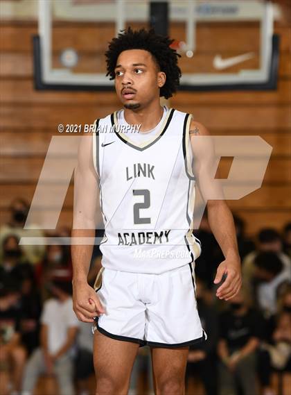 Thumbnail 3 in Link Academy vs. Jesuit (Les Schwab Invitational) photogallery.