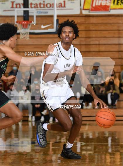 Thumbnail 2 in Link Academy vs. Jesuit (Les Schwab Invitational) photogallery.