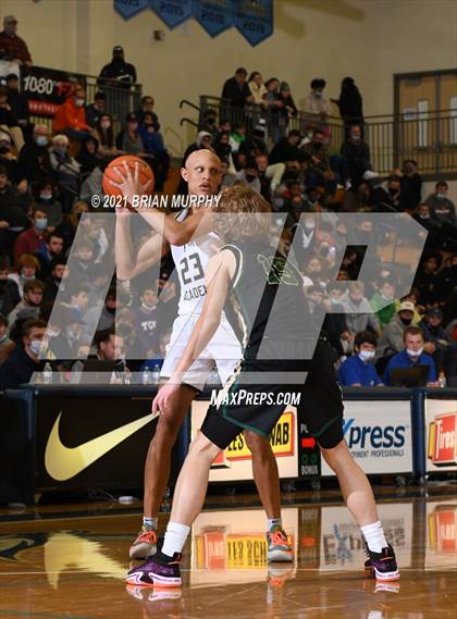 Thumbnail 3 in Link Academy vs. Jesuit (Les Schwab Invitational) photogallery.