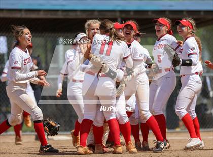 Thumbnail 2 in Owyhee vs Timberline (IHSAA 5A State Tournament) photogallery.
