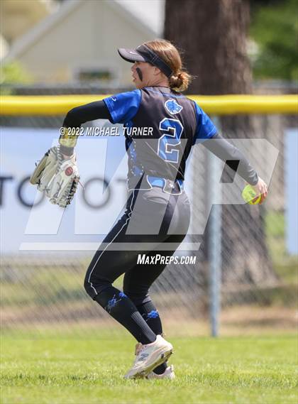 Thumbnail 1 in Owyhee vs Timberline (IHSAA 5A State Tournament) photogallery.
