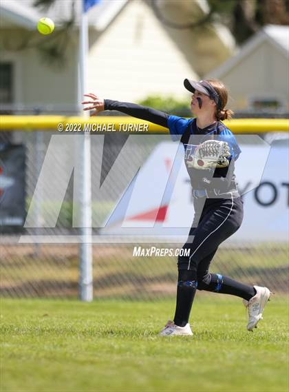 Thumbnail 2 in Owyhee vs Timberline (IHSAA 5A State Tournament) photogallery.