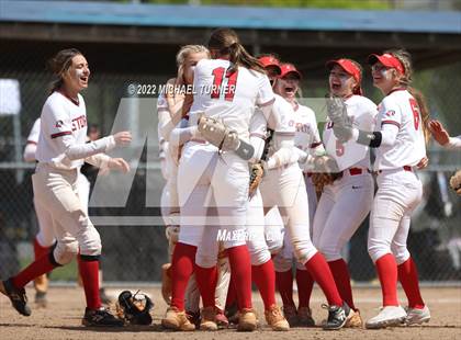 Thumbnail 3 in Owyhee vs Timberline (IHSAA 5A State Tournament) photogallery.