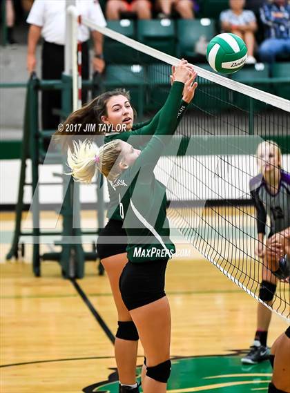 Thumbnail 2 in Benbrook vs Tolar (Dublin Tournament) photogallery.