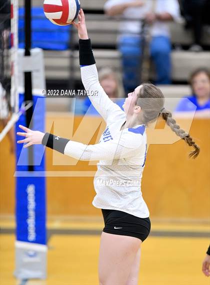 Thumbnail 3 in Bell @ Weatherford photogallery.