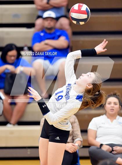 Thumbnail 3 in Bell @ Weatherford photogallery.