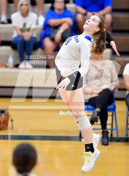 Thumbnail 2 in Bell @ Weatherford photogallery.