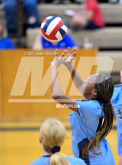 Thumbnail 1 in Bell @ Weatherford photogallery.
