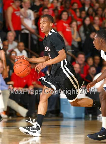 Thumbnail 3 in Harvard-Westlake @ Loyola  photogallery.