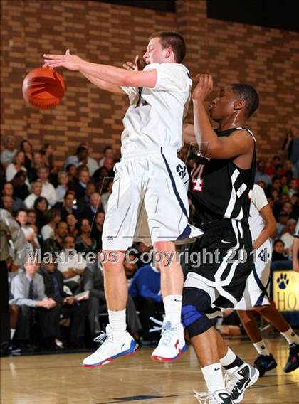 Thumbnail 1 in Harvard-Westlake @ Loyola  photogallery.