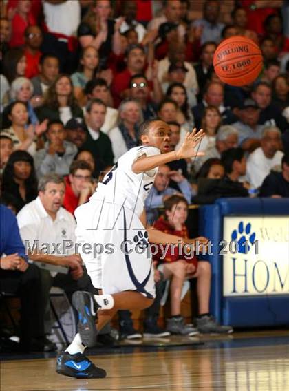 Thumbnail 2 in Harvard-Westlake @ Loyola  photogallery.