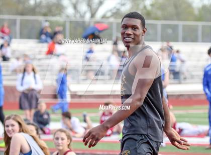 Thumbnail 2 in E.D. White(Catholic Relays) photogallery.