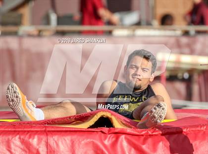 Thumbnail 3 in E.D. White(Catholic Relays) photogallery.