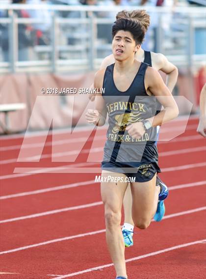 Thumbnail 2 in E.D. White(Catholic Relays) photogallery.