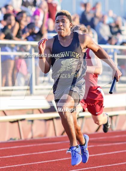 Thumbnail 2 in E.D. White(Catholic Relays) photogallery.