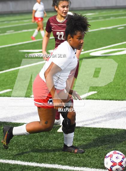 Thumbnail 3 in Fort Bend Kempner vs Manvel (UIL 5A Area Playoff) photogallery.