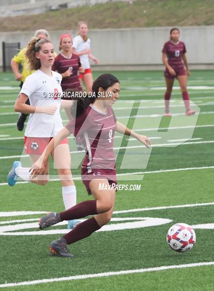 Thumbnail 3 in Fort Bend Kempner vs Manvel (UIL 5A Area Playoff) photogallery.