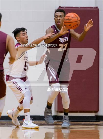 Thumbnail 1 in Uvalde @ Floresville photogallery.