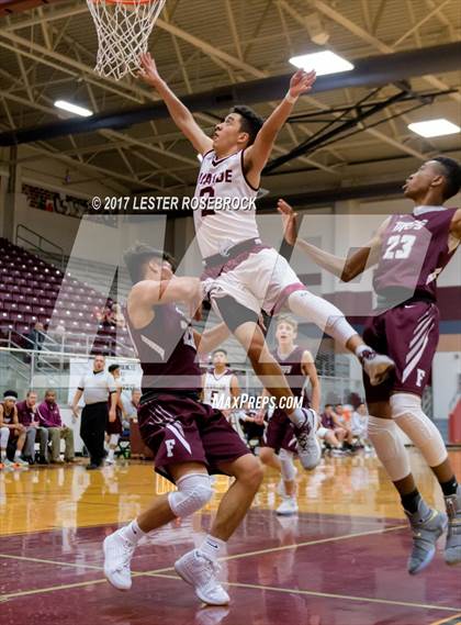 Thumbnail 2 in Uvalde @ Floresville photogallery.