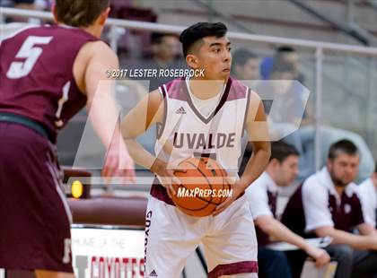 Thumbnail 2 in Uvalde @ Floresville photogallery.