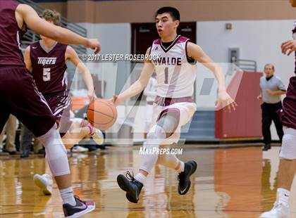 Thumbnail 3 in Uvalde @ Floresville photogallery.