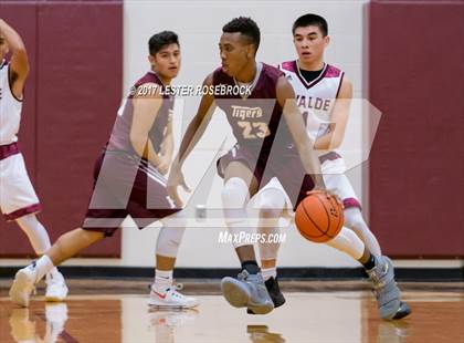 Thumbnail 3 in Uvalde @ Floresville photogallery.