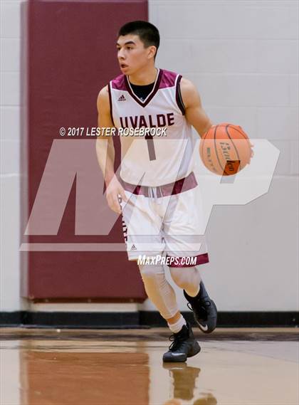 Thumbnail 1 in Uvalde @ Floresville photogallery.